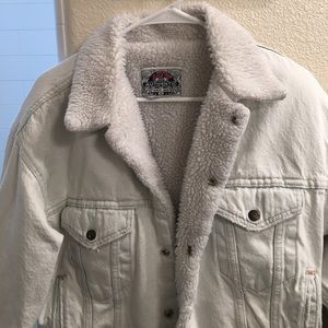 Vintage Levi’s Sherpa lines denim jacket